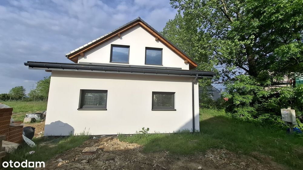Nowy dom z garażem i poddaszem użytkowym – 126,8 m²