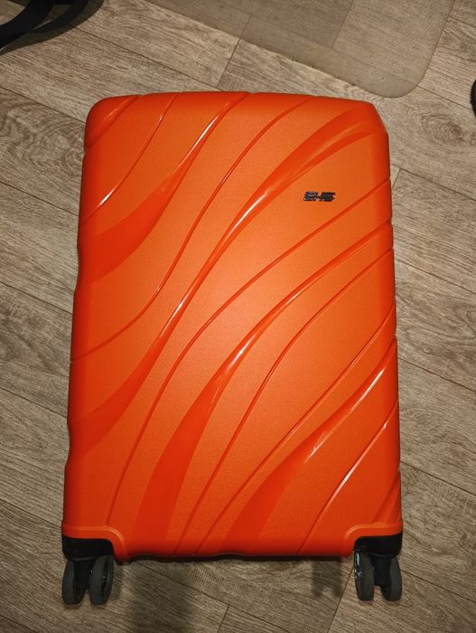 Чемодан средний силиконовый