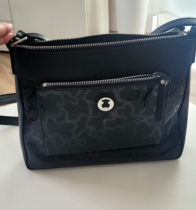 Torebka na ramię czarna  TOUS