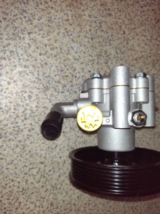 Продам насос гідропідсилювача.