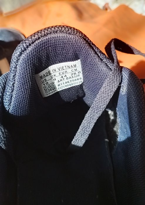 Кросівки Adidas 44 розмір