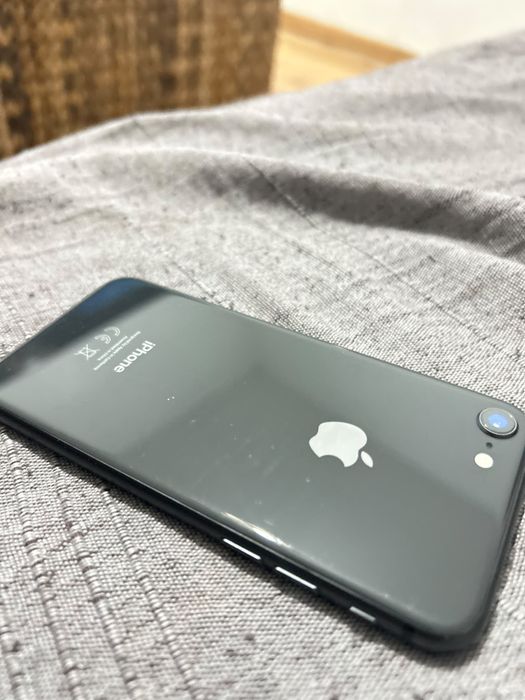 Vendo Iphone 8 em bom estado
