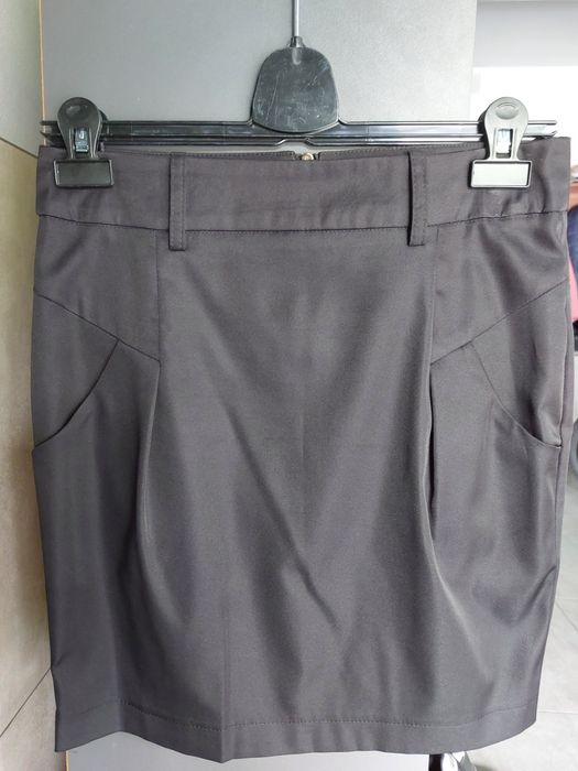 Spódnica czarna wizytowa 38