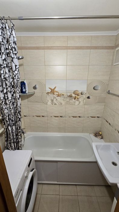 Продаж 3 кімнатна квартира  з ремонтом,  Центральний район, сертифікат