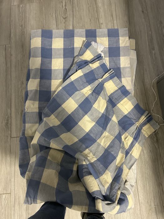 Duas Cortinas  tons de azul e beje opacas