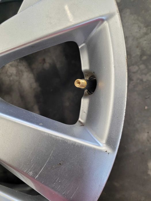 Felgi aluminiowe peugeot r 17 5 x 108
