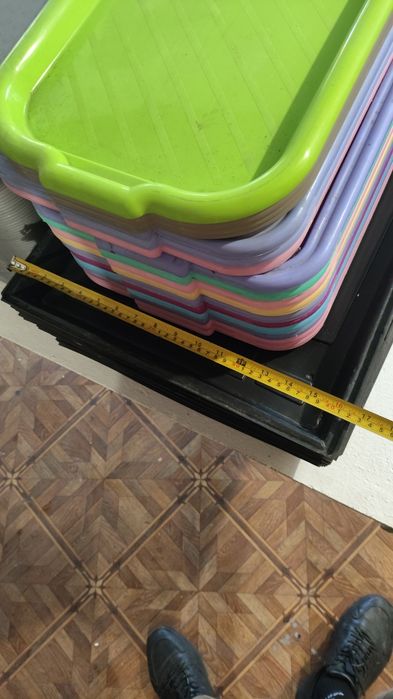 Пластиковые подносы , и поддоны