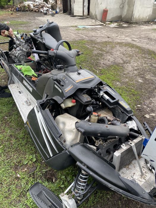 Снегоход полярир 750 4 тактний