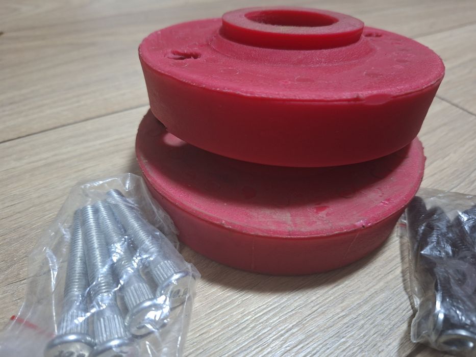 Проставки поліуретанові