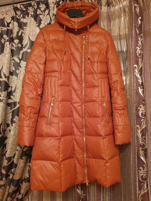 Продам зимний пуховик