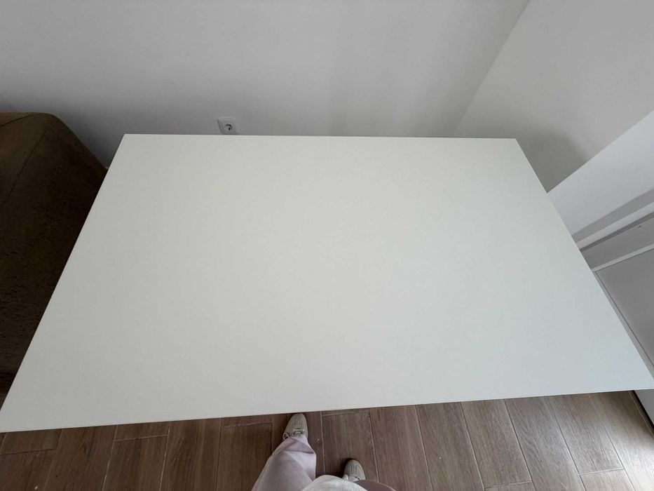 Mesa branca Ikea
