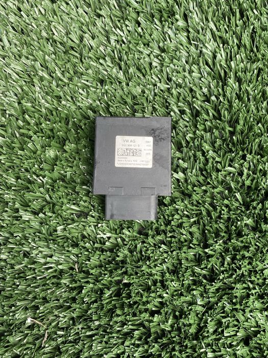 Модуль управління топливним насосом(ЕБУ) 3Q0906121B