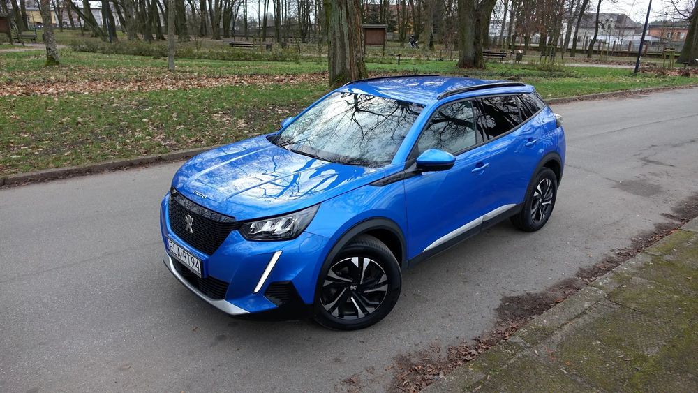 Peugeot 2008 .. Półskóra .. Kamera .. Nawigacja 3D .. Full Led .. 2 x PDC ..
