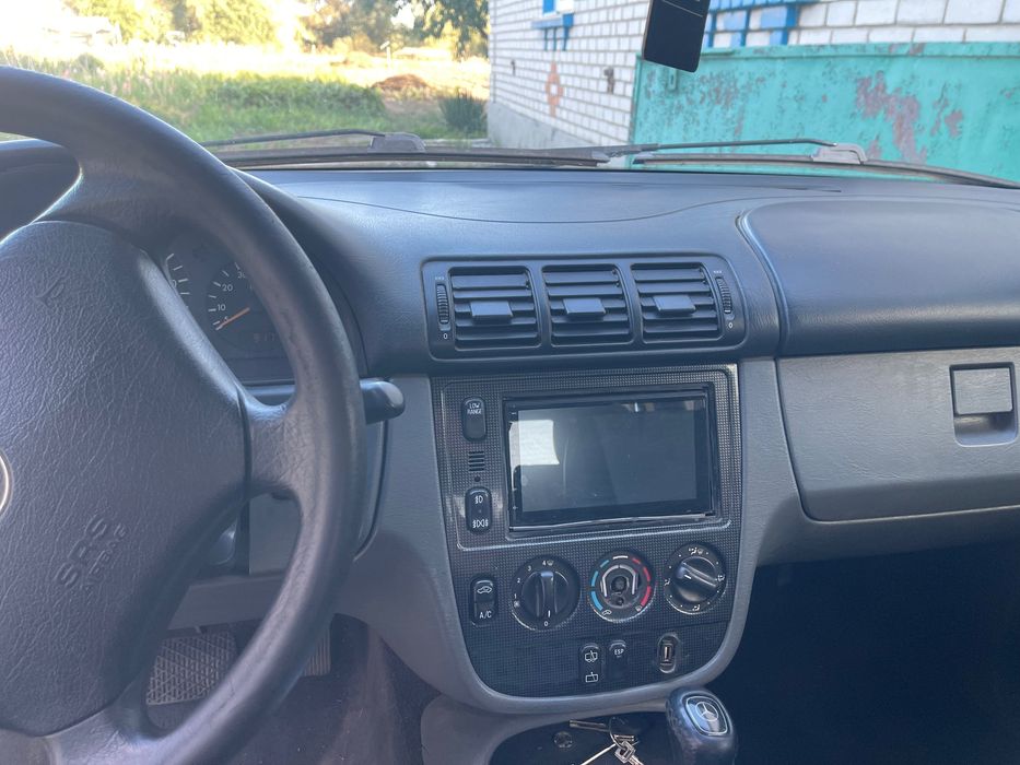 Автомобіль Mercedes-ML 320, 1998