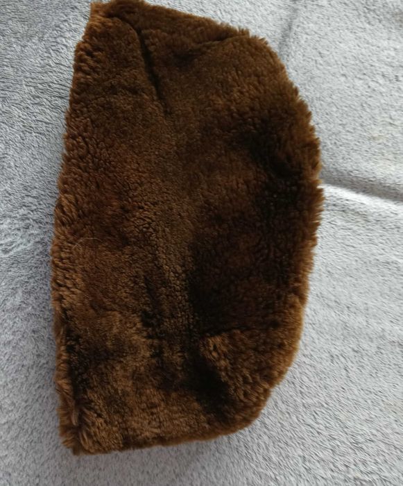 Męska/Unisex futrzana czapka zimowa typu furażerka M