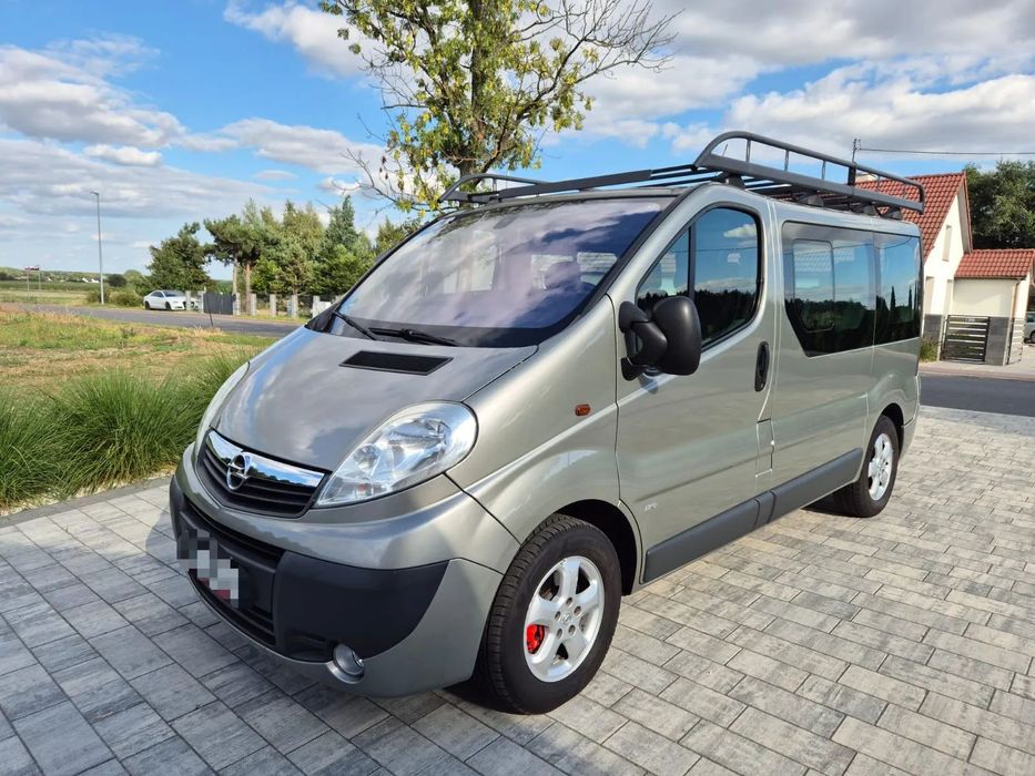 Opel Vivaro nie renault TRAFIC vivaro WESTFALIA lozko klimatyzacja super STAN!!!
