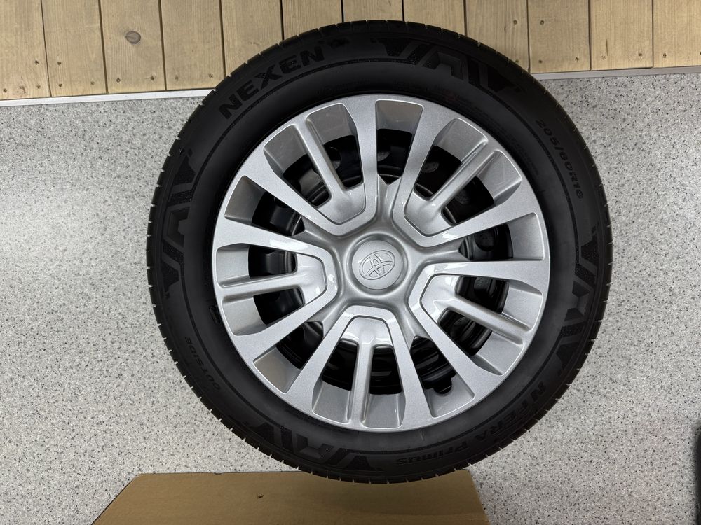 Резина 205 60 16 nexen с дисками R16 комплект новая 24 год: 3 600 грн ...