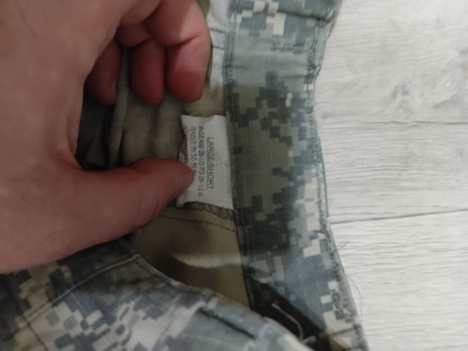 штани Helikon-Tex ACU з матеріалу PolyCotton Ripstop.