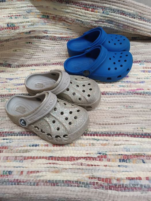 Босоніжки Crocs ,сріблясті ,розмір 11.