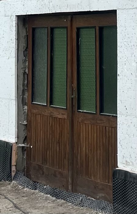 Sprzedam drzwi garażowe drewniane