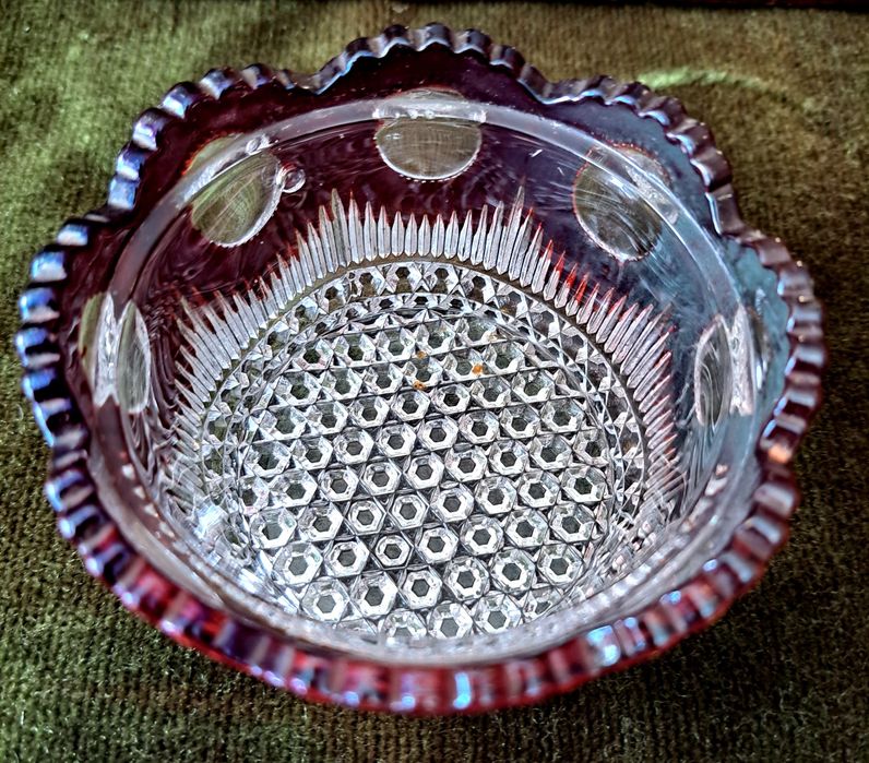 Manteigueira antiga em cristal