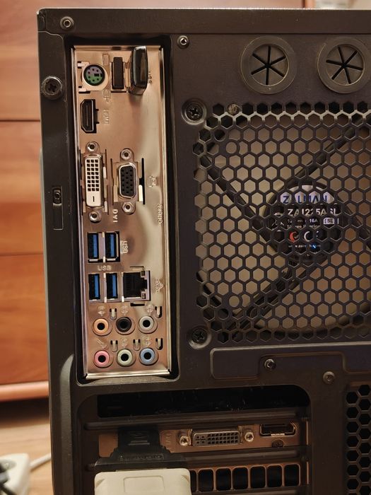 Komputer stacjonarny i5-4590 Dysk SSD 500GB