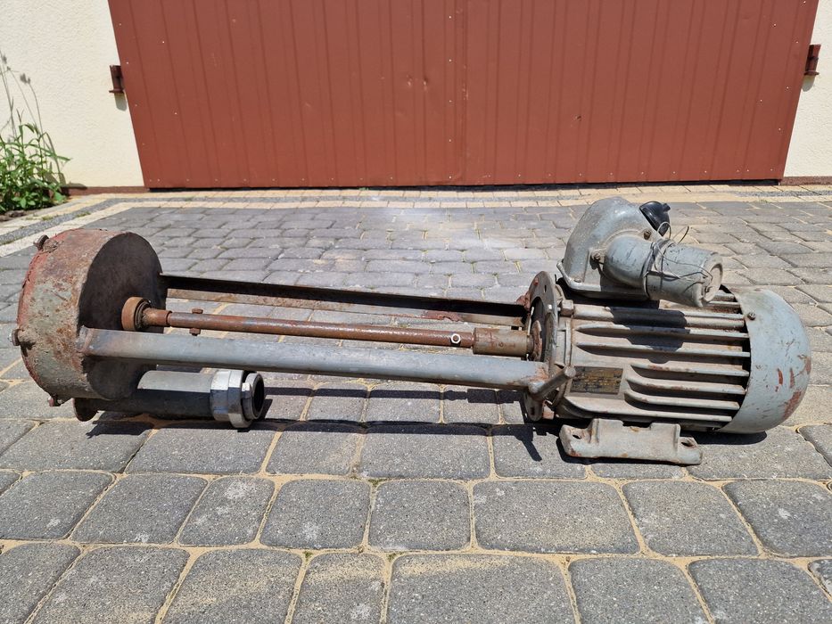 Pompa pionowa wałowa do wody brudnej / szamba 2,2 kW 380 V TAMEL