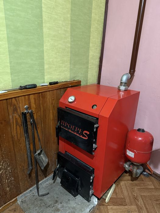 Будинок з майстернею