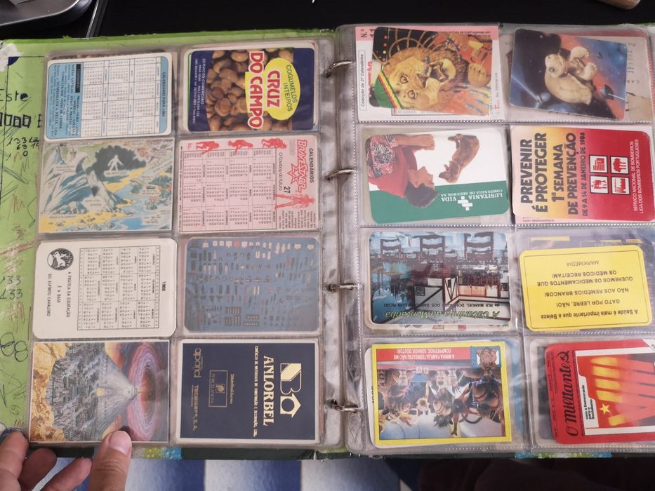 Mais de 300 calendários de publicidade