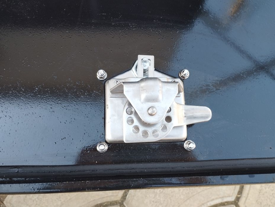 Ящик на грузовой автомобиль,прицеп,полуприцеп