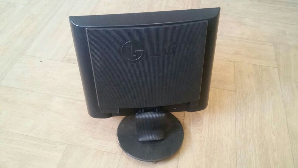 Корпус монитора LG FLATRON L1730S