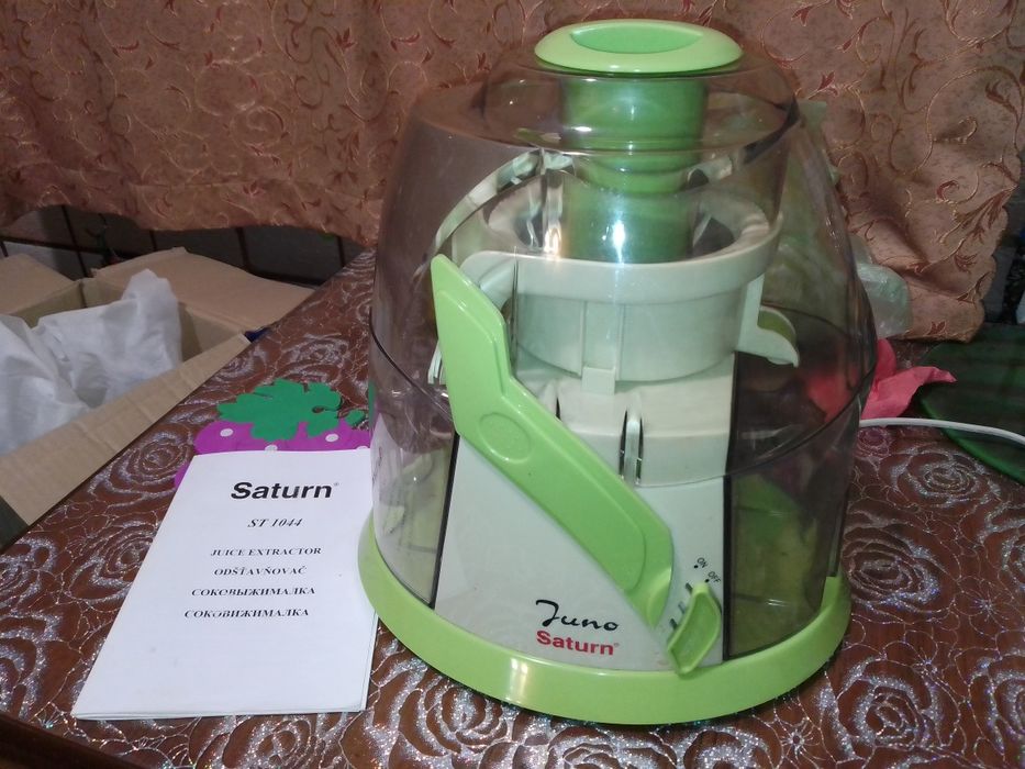 Продам электросоковыжималку Saturn