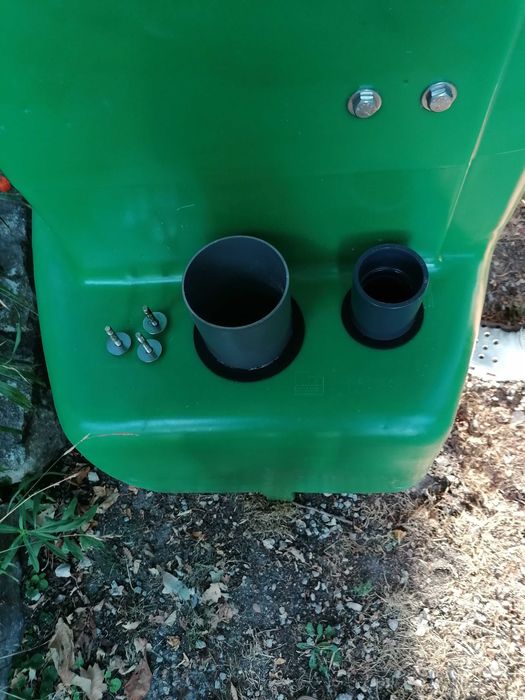 Estação elevatória de água com depósito de 270 litros / bomba elétrica monofásica