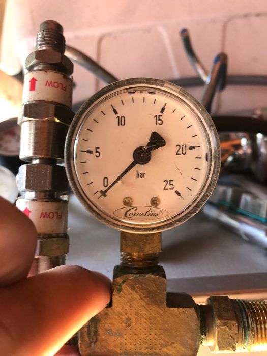 4 x manometr od instalacji piwnej
