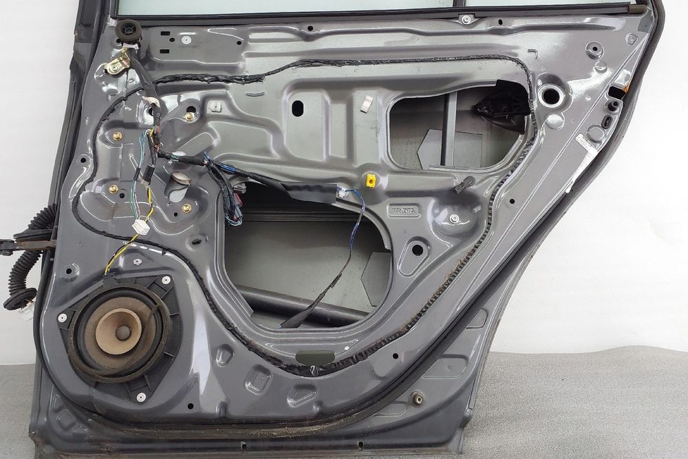 Porta trás direita TOYOTA Avensis Wagon (_T25_)