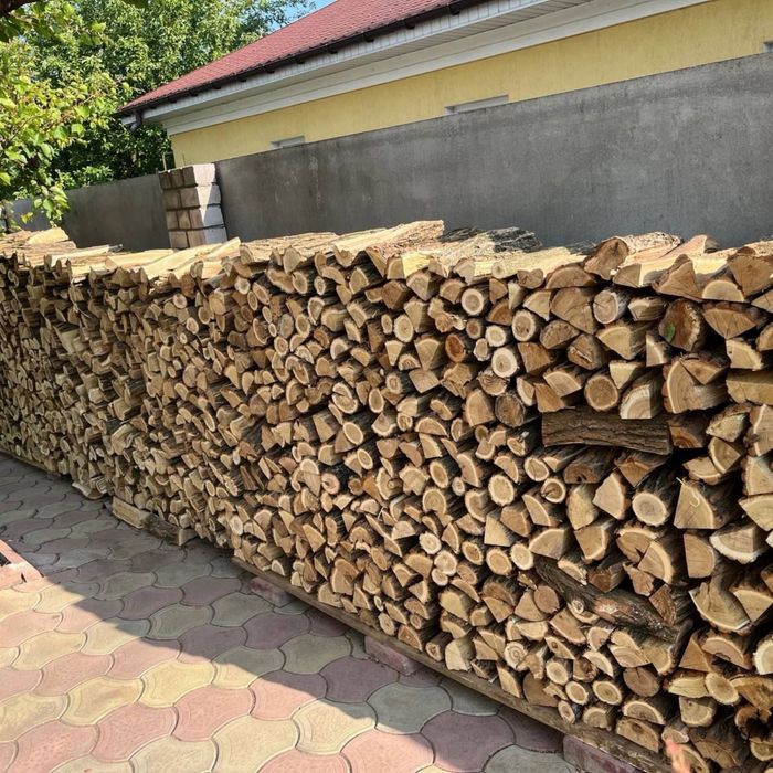 Дрова колоті акація, акацієві дрова з доставкою, купити дрова акація, сухі дрова акація Чернігів, дрова акація ціна