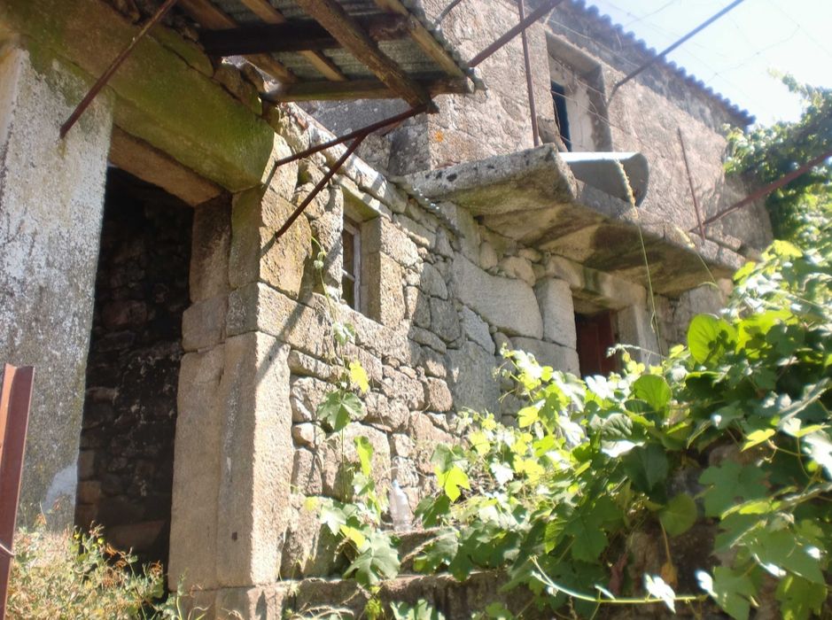 Casa de aldeia para recuperar