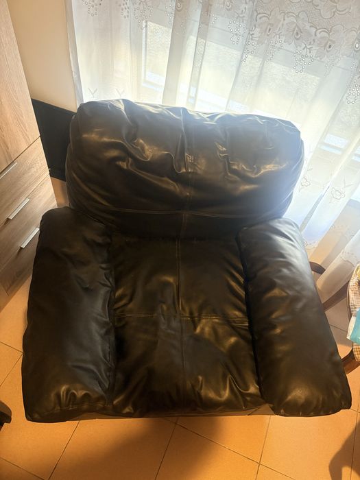 Sofa/poltrona em cabedal