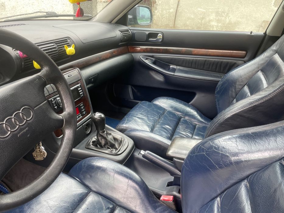 Продам ауді А4 б5