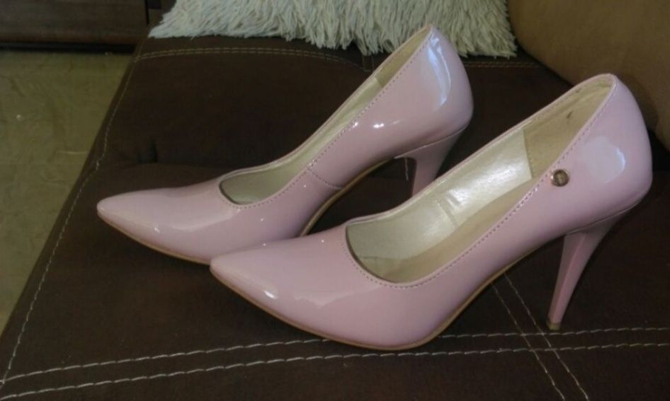 Pantofle jak nowe rozm 37 buty