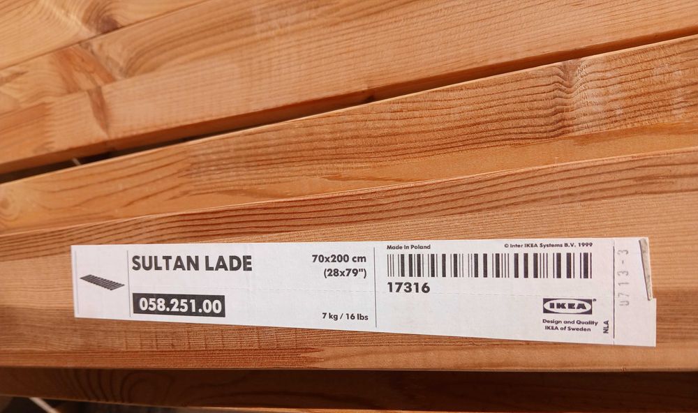 Estrado de ripas ikea