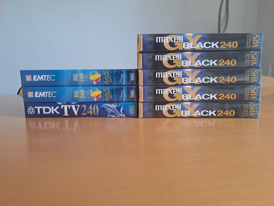 Zestaw kaset VHS 8szt