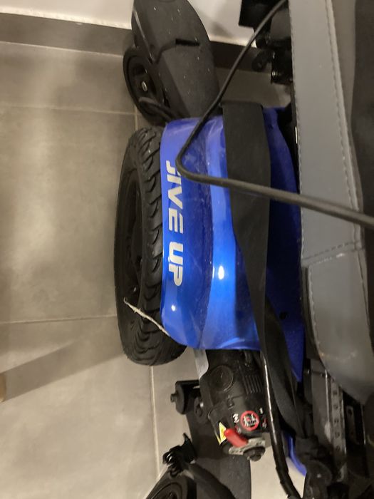 Cadeira de rodas elétrica