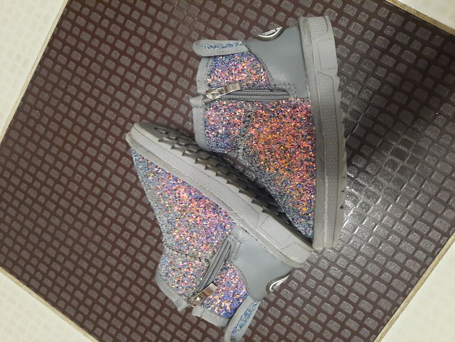 Дитячі теплі уги