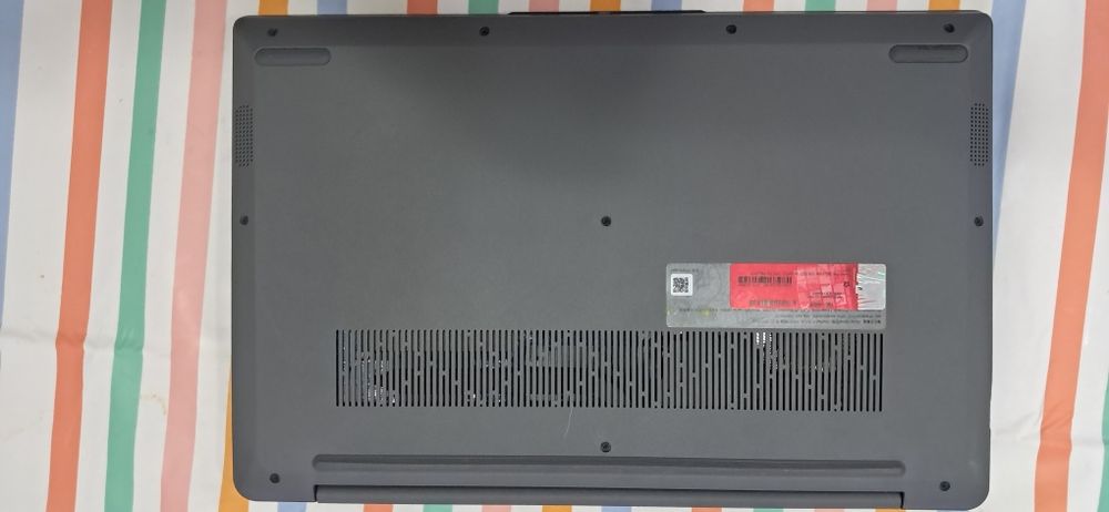 Lenovo Ideapad 3 15ITL6 i5 8Gb RAM  512 SSD