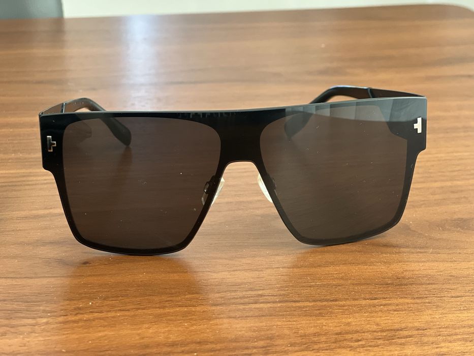 Oculos de sol Hawkers - estilista Paula Echevarria