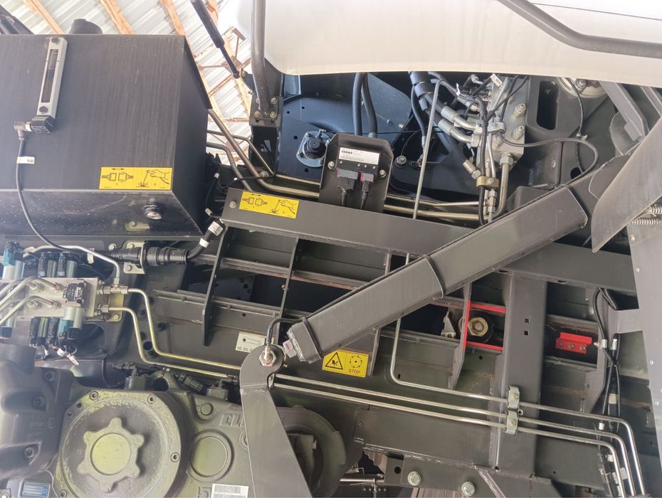 Прес підбирач CLAAS Quadrant 5300 FC Tandem