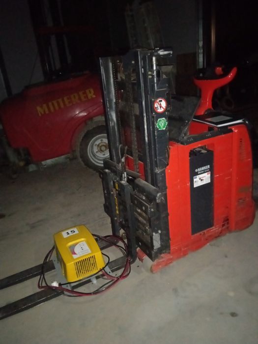 Wózek widłowy elektryczny Linde LO6 2013  rok