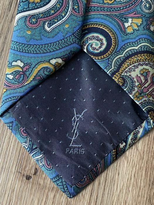 Галстук.шелковый галстуе. Галстук Saint Laurent.