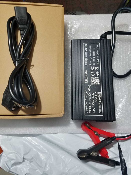 Зарядний пристрій Liitokala LiFePO4 14.6V 20A для акумуляторів
